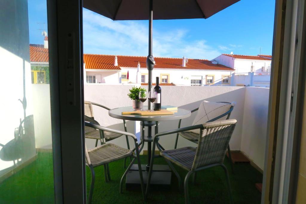 Albufeira Central Apartment, 10 Mins Walk To Beach Extérieur photo
